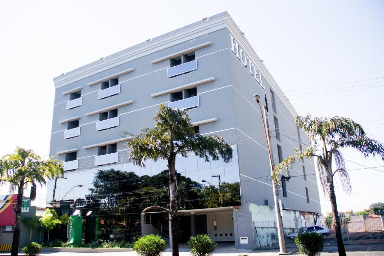 Bombonato Hotel - Facil Acesso Ao Aeroporto E Parque De Exposicoes Abcz Uberaba Exterior photo
